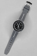 Curved Rubber Strap - Grey - OM Luxury